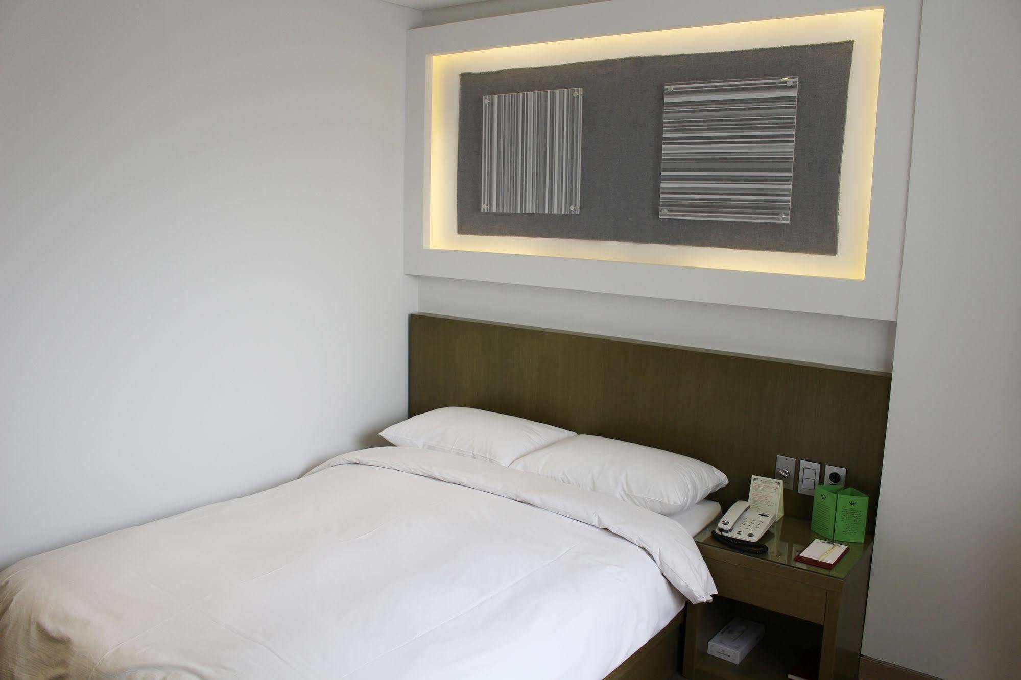 Insadong Crown Hotel Seoel Buitenkant foto