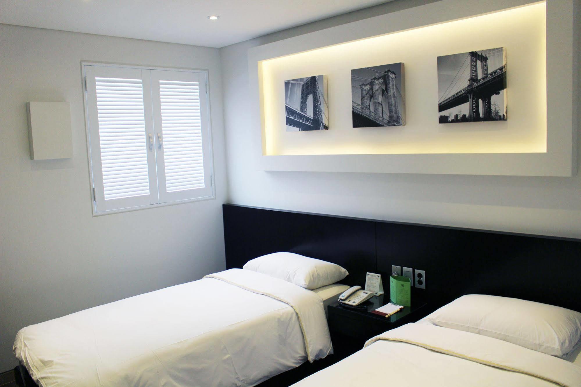 Insadong Crown Hotel Seoel Buitenkant foto