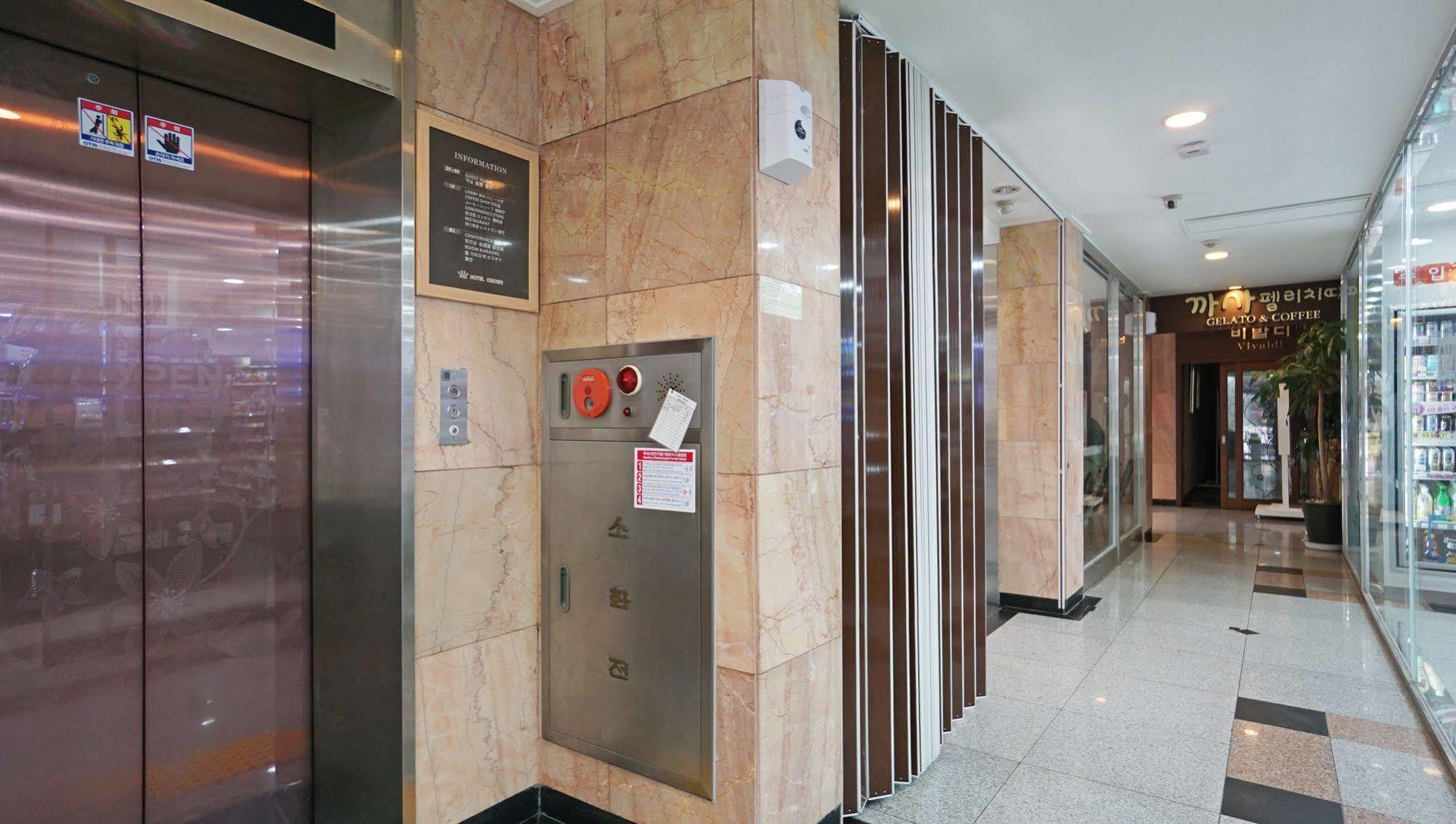Insadong Crown Hotel Seoel Buitenkant foto